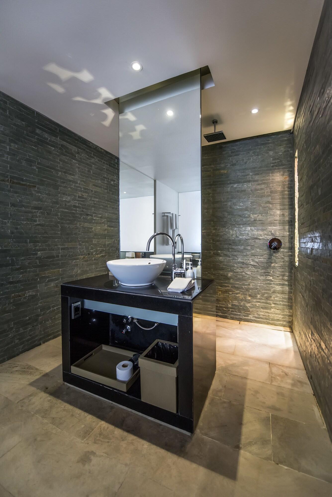 The Quay Boutique Hotel Phnom Penh Extérieur photo