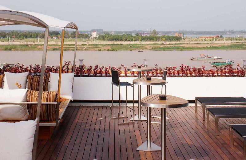 The Quay Boutique Hotel Phnom Penh Extérieur photo